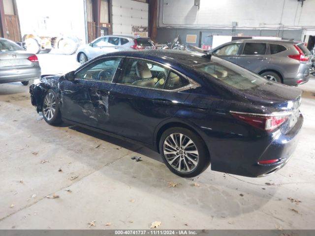 Photo 2 VIN: 58ABZ1B18KU051126 - LEXUS ES 