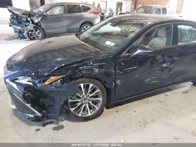 Photo 5 VIN: 58ABZ1B18KU051126 - LEXUS ES 