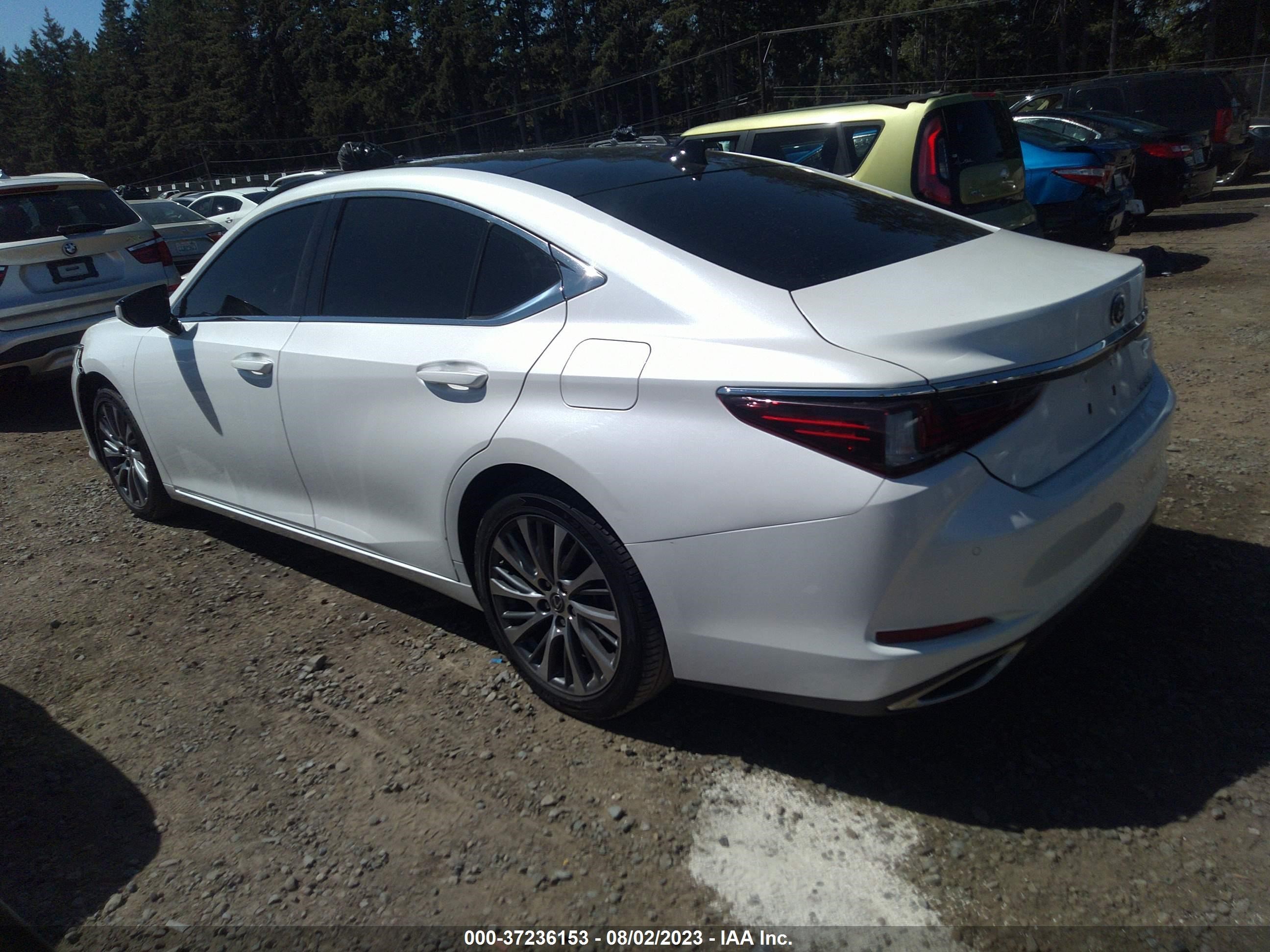 Photo 2 VIN: 58ABZ1B19KU011427 - LEXUS ES 