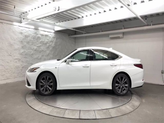 Photo 4 VIN: 58ABZ1B1XKU039916 - LEXUS ES 