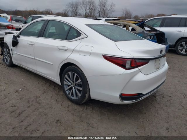 Photo 2 VIN: 58AC11D10MU001395 - LEXUS ES 