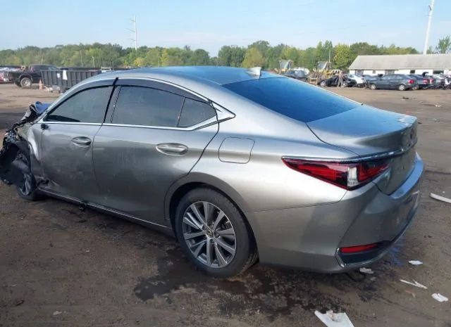 Photo 2 VIN: 58AC11D13MU001262 - LEXUS ES 