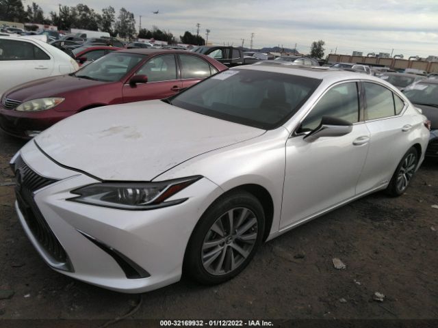 Photo 1 VIN: 58AC21B12LU010257 - LEXUS ES 