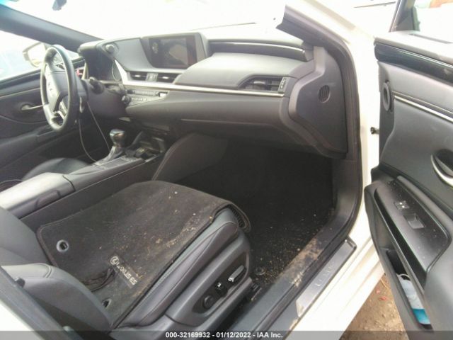 Photo 4 VIN: 58AC21B12LU010257 - LEXUS ES 