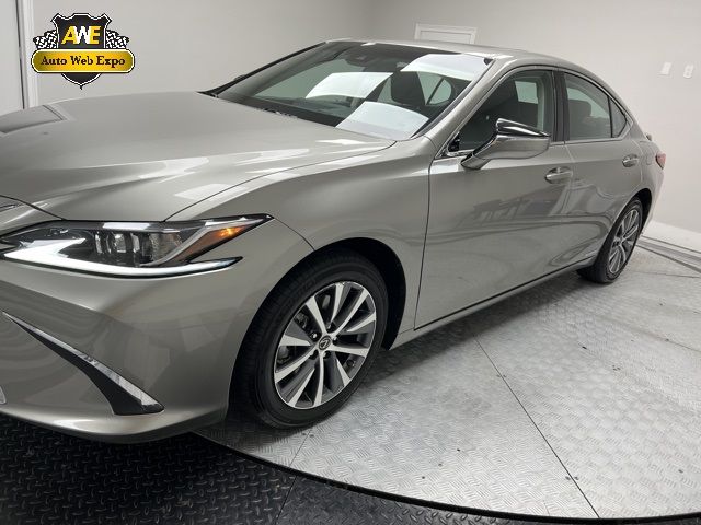 Photo 4 VIN: 58AC21B13LU007450 - LEXUS ES 