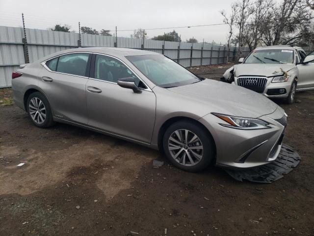 Photo 3 VIN: 58AC21B13LU008923 - LEXUS ES300 