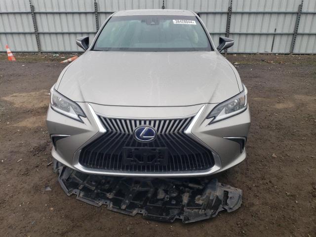 Photo 4 VIN: 58AC21B13LU008923 - LEXUS ES300 