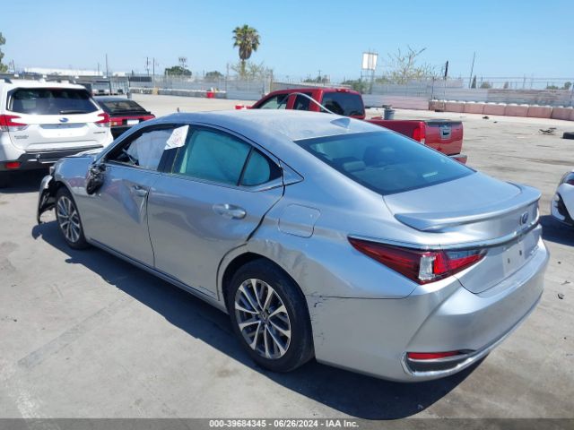 Photo 2 VIN: 58ACA1C10NU023710 - LEXUS ES 