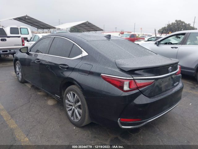 Photo 2 VIN: 58ACA1C11MU007398 - LEXUS ES 300H 