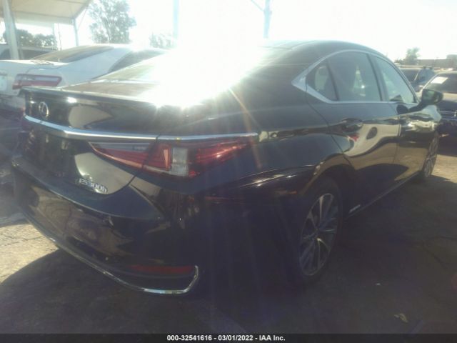 Photo 3 VIN: 58ACA1C15NU013626 - LEXUS ES 