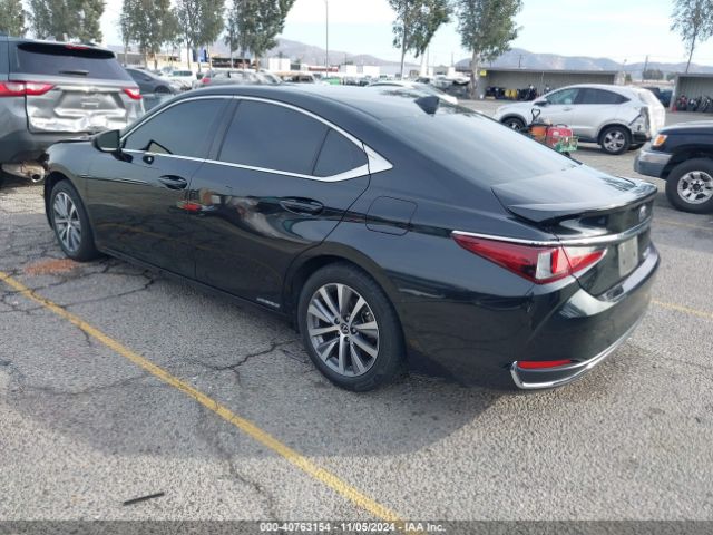 Photo 2 VIN: 58ACA1C16MU009695 - LEXUS ES 