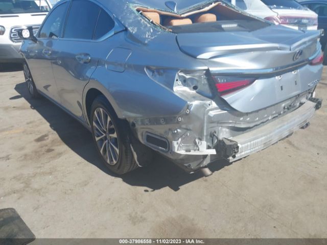 Photo 2 VIN: 58ACA1C18NU024054 - LEXUS ES 300H 