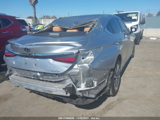 Photo 3 VIN: 58ACA1C18NU024054 - LEXUS ES 300H 