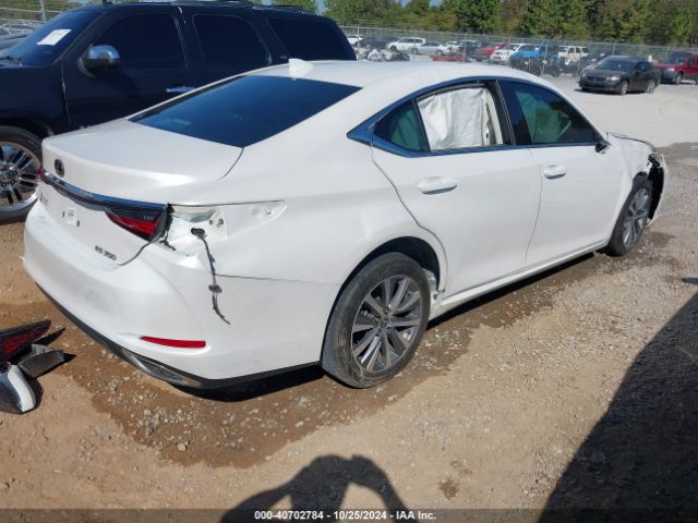 Photo 3 VIN: 58ACZ1B12MU095680 - LEXUS ES 