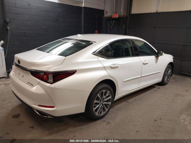 Photo 3 VIN: 58ACZ1B12NU136925 - LEXUS ES 350 