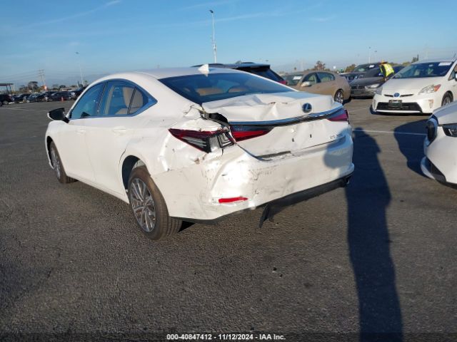 Photo 5 VIN: 58ACZ1B15RU161260 - LEXUS ES 