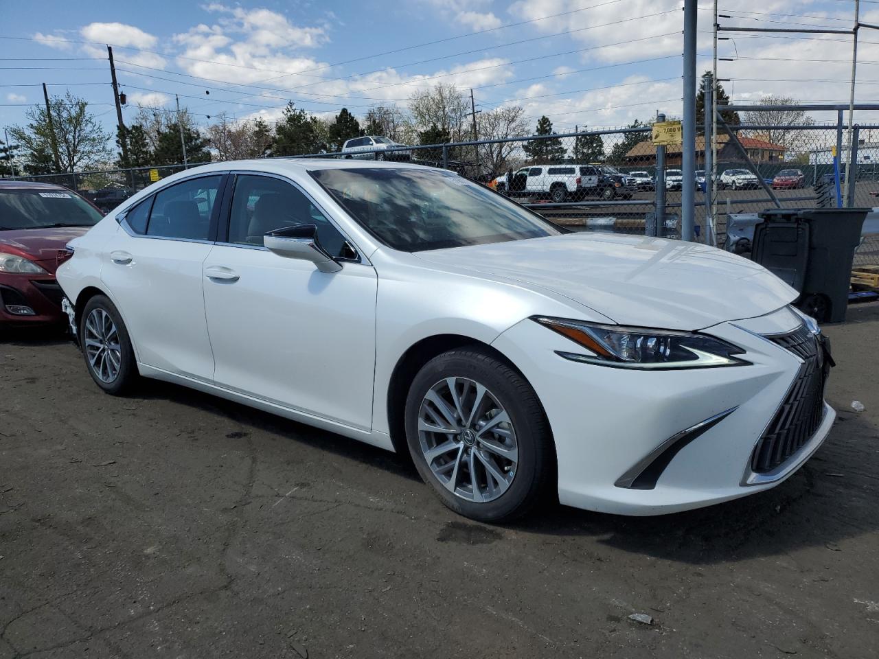 Photo 3 VIN: 58ACZ1B17NU129386 - LEXUS ES 