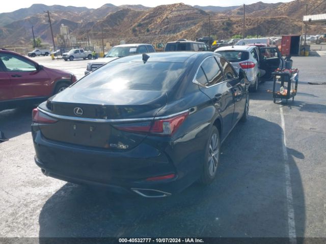 Photo 3 VIN: 58ACZ1B18LU062701 - LEXUS ES 