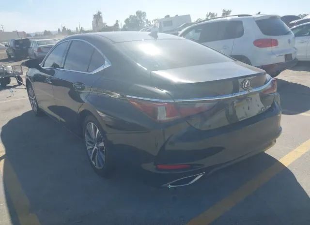 Photo 2 VIN: 58ACZ1B19MU086328 - LEXUS ES 