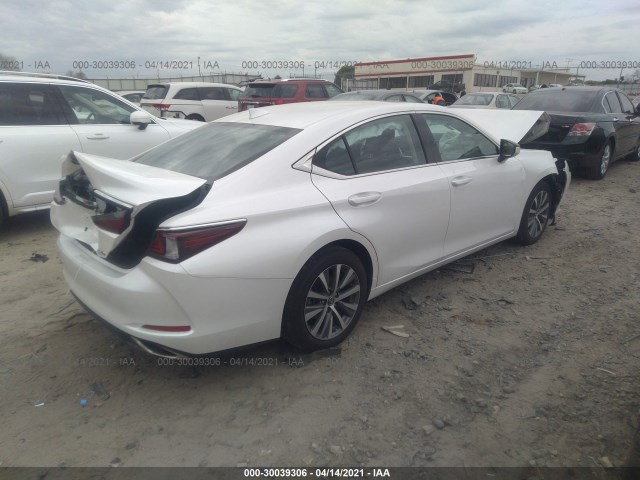 Photo 3 VIN: 58ACZ1B1XLU055183 - LEXUS ES 