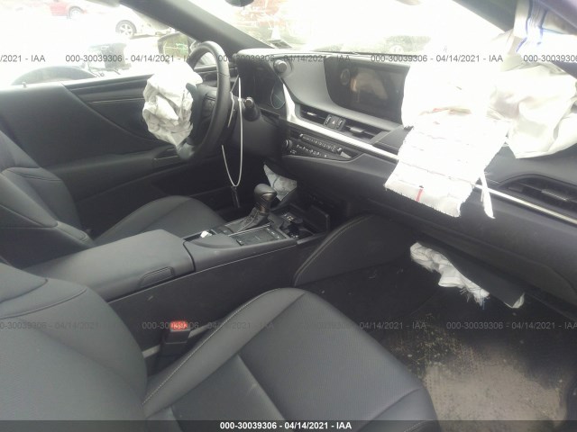 Photo 4 VIN: 58ACZ1B1XLU055183 - LEXUS ES 