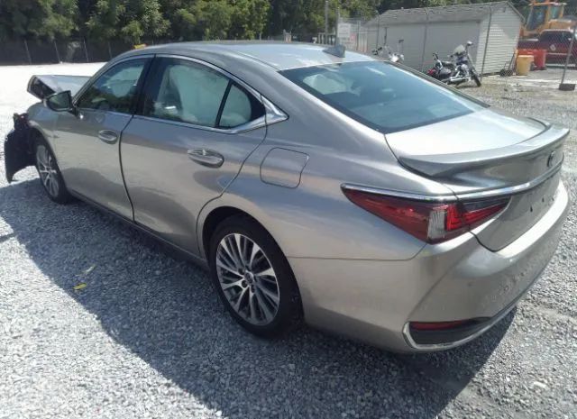 Photo 2 VIN: 58AD11D10MU001207 - LEXUS ES 