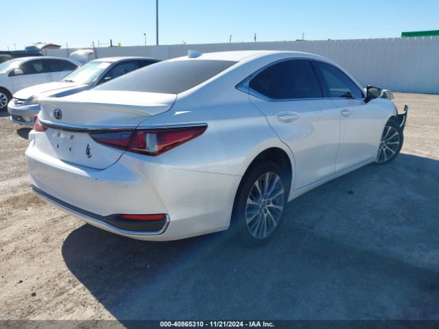 Photo 3 VIN: 58AD11D11MU006934 - LEXUS ES 