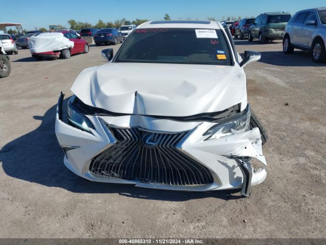 Photo 5 VIN: 58AD11D11MU006934 - LEXUS ES 