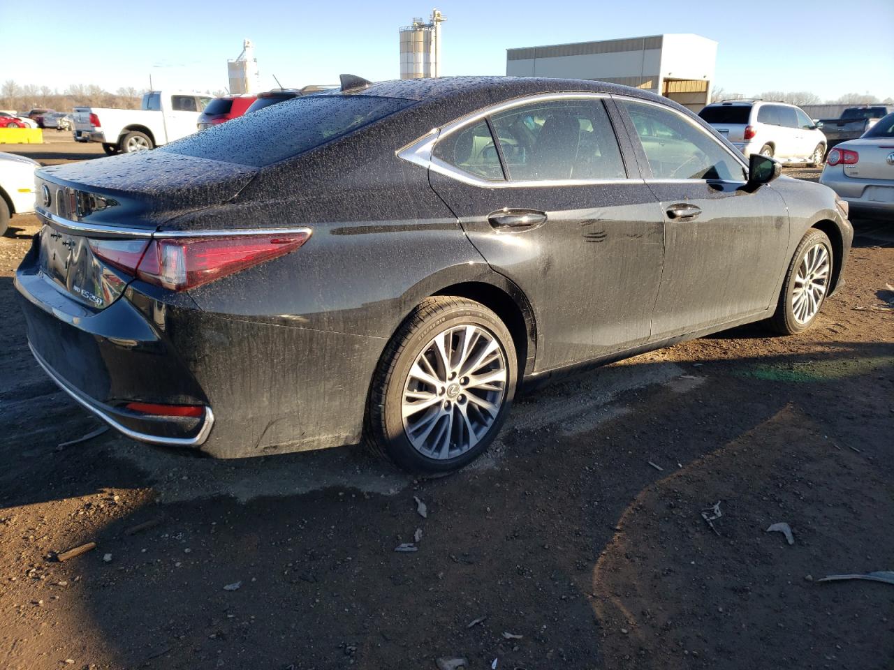 Photo 2 VIN: 58AD11D13MU005672 - LEXUS ES 