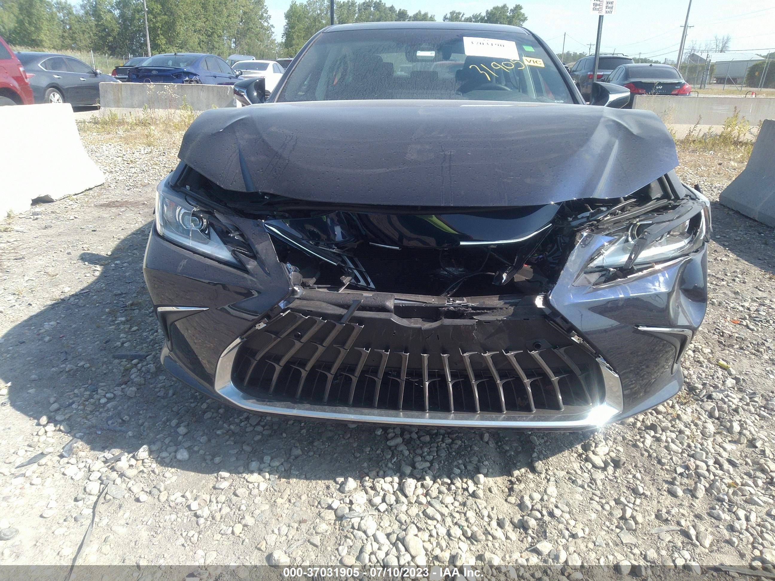 Photo 11 VIN: 58AD11D18NU008696 - LEXUS ES 250 