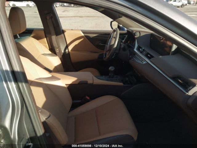 Photo 4 VIN: 58AD21B10LU010844 - LEXUS ES 