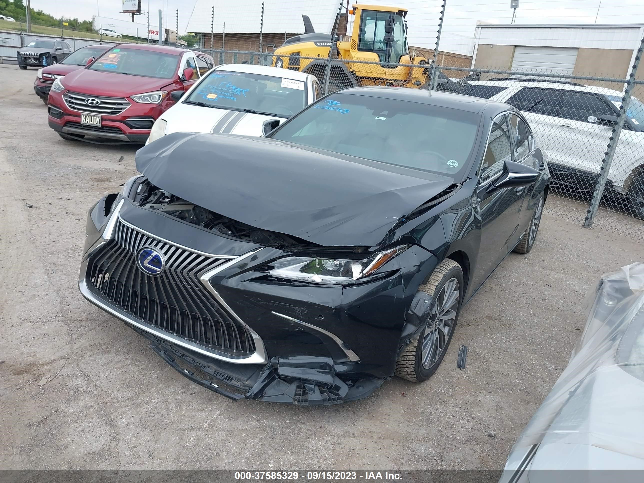 Photo 1 VIN: 58AD21B17LU011103 - LEXUS ES 