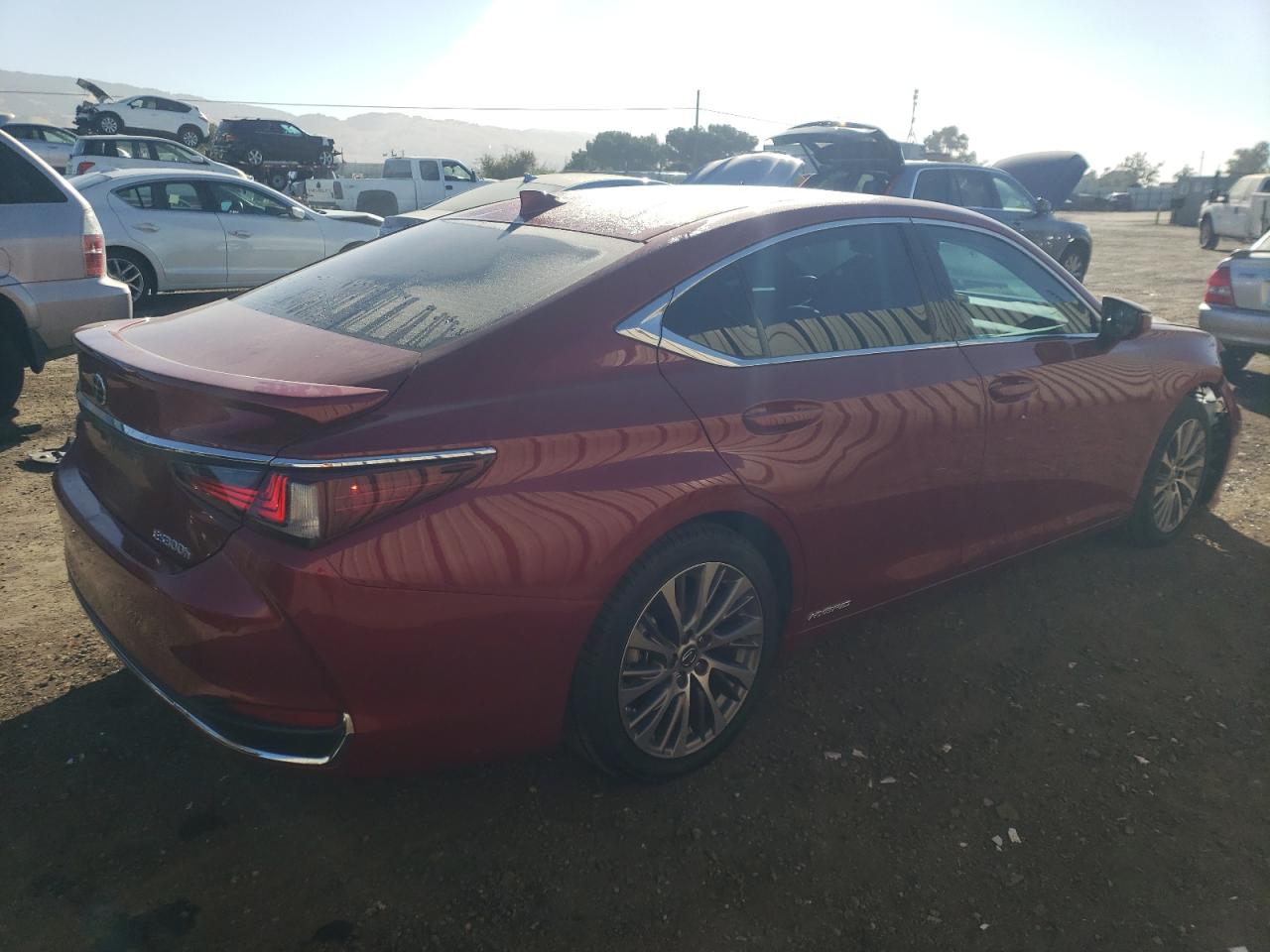 Photo 2 VIN: 58AD21B17LU011117 - LEXUS ES 