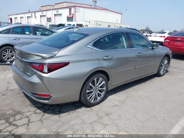 Photo 3 VIN: 58AD21B1XLU012066 - LEXUS ES 300H 