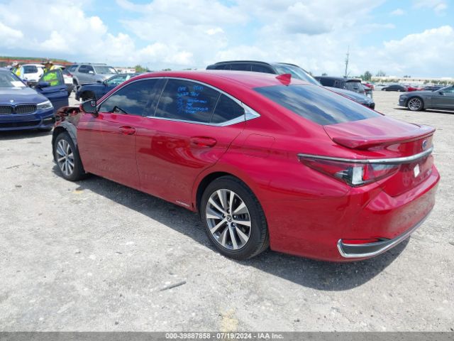 Photo 2 VIN: 58ADA1C10MU002102 - LEXUS ES 