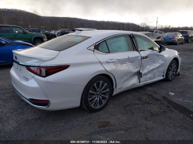 Photo 3 VIN: 58ADA1C10MU004299 - LEXUS ES 300H 