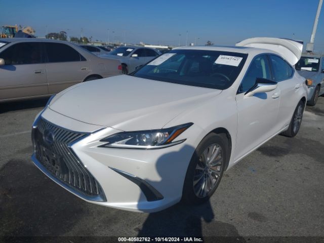 Photo 1 VIN: 58ADA1C10MU007073 - LEXUS ES 