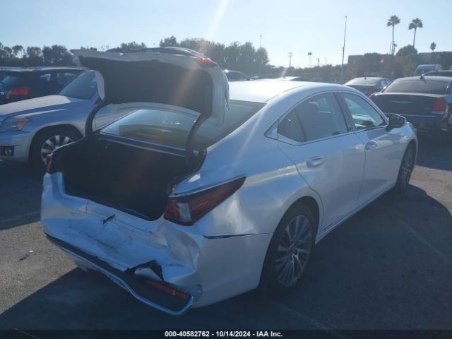 Photo 3 VIN: 58ADA1C10MU007073 - LEXUS ES 