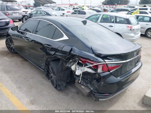 Photo 2 VIN: 58ADA1C10NU016146 - LEXUS ES 