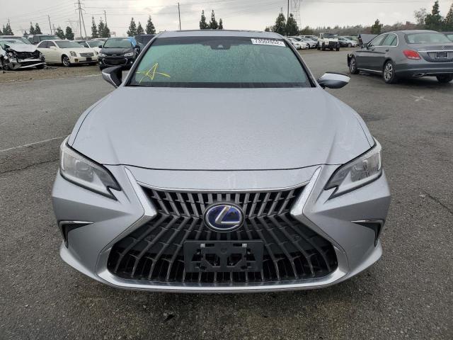 Photo 4 VIN: 58ADA1C10NU018074 - LEXUS ES 300H BA 