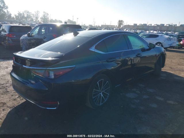 Photo 3 VIN: 58ADA1C10PU029689 - LEXUS ES 300H 