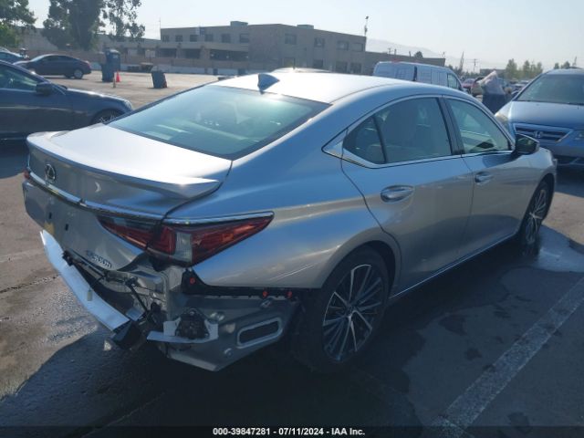 Photo 3 VIN: 58ADA1C10RU038976 - LEXUS ES 300H 