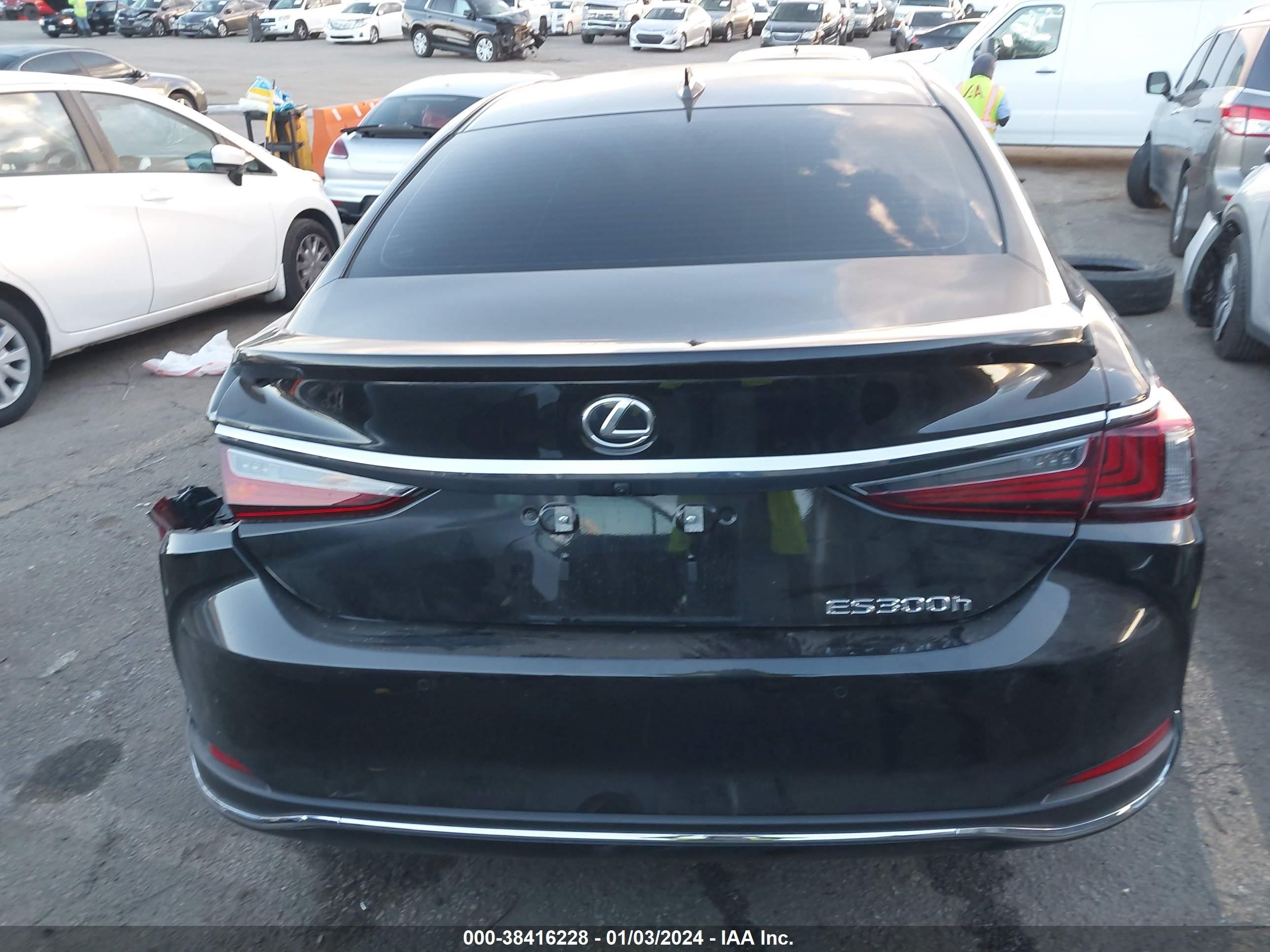 Photo 15 VIN: 58ADA1C10RU042283 - LEXUS ES 