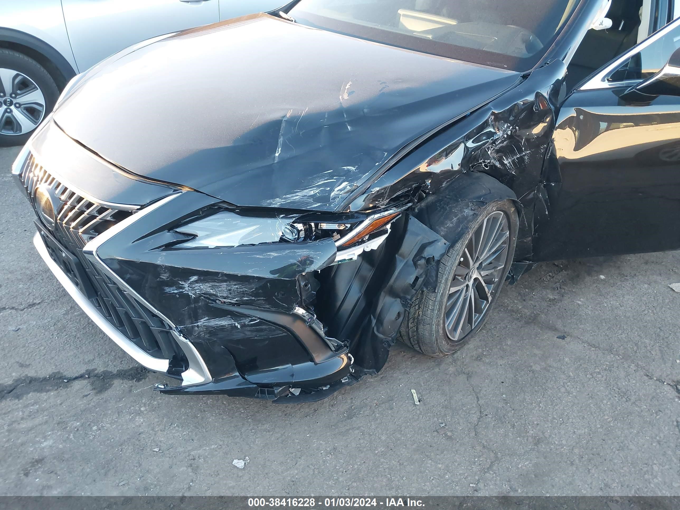 Photo 5 VIN: 58ADA1C10RU042283 - LEXUS ES 