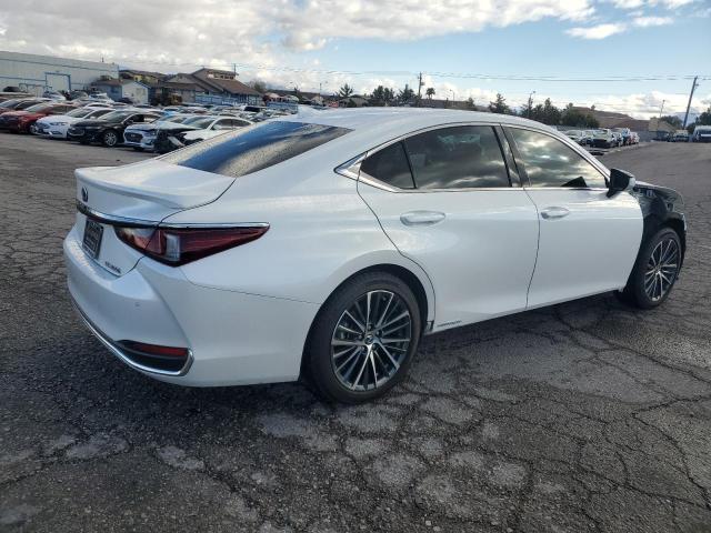 Photo 2 VIN: 58ADA1C11NU014308 - LEXUS ES300 