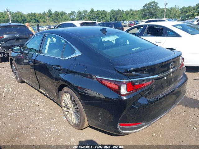 Photo 2 VIN: 58ADA1C11RU051042 - LEXUS ES 