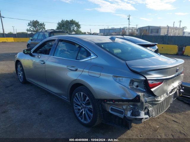 Photo 2 VIN: 58ADA1C12MU005910 - LEXUS ES 