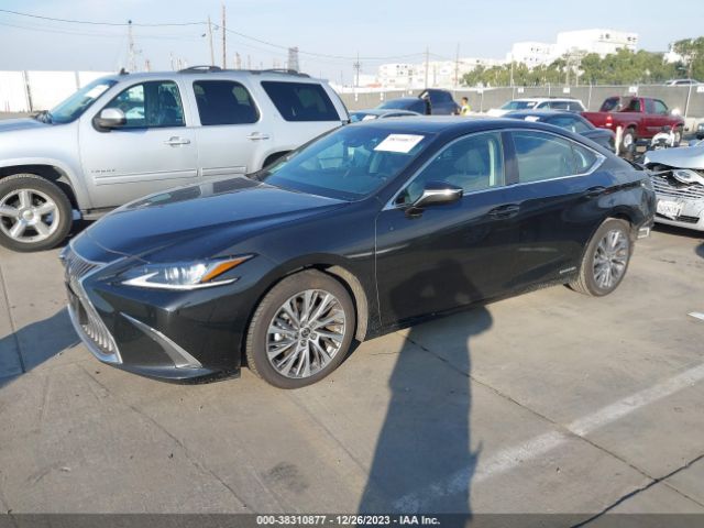 Photo 1 VIN: 58ADA1C12MU006748 - LEXUS ES 300H 