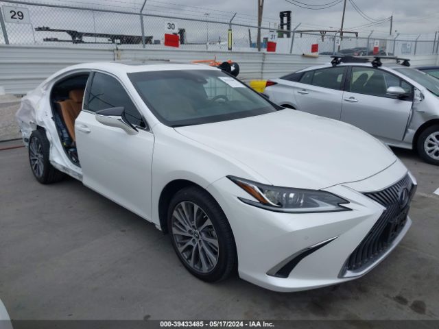 Photo 0 VIN: 58ADA1C12MU012257 - LEXUS ES 300H 