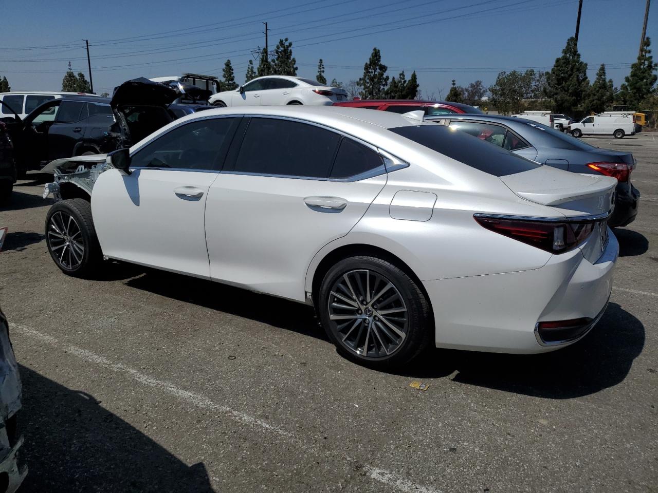 Photo 1 VIN: 58ADA1C12PU027507 - LEXUS ES 